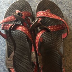 Women’s Chacos size 7